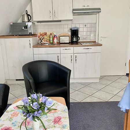 Haus Aquamarin-Apartment Smaragd In Strandnaehe Бюзум Экстерьер фото